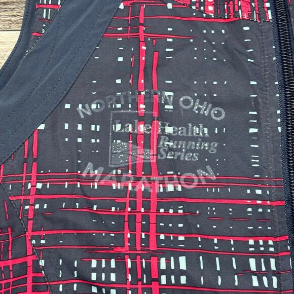 Brooks Womens Grid Pink Blue Small Vented Reflective Running Windbreaker Vest - Picture 6 of 9